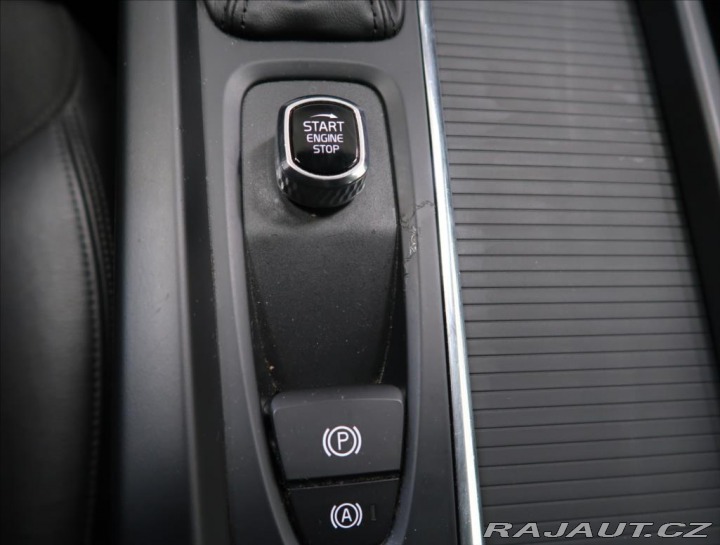 Volvo V60 2,0 D4 AWD AUT CROSS COUN 2019