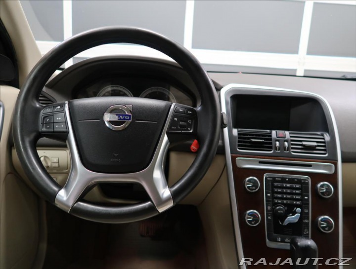 Volvo XC60 2,4 D5 Summum AWD AUT 2011