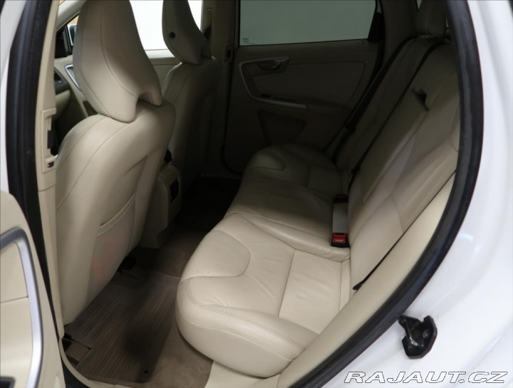 Volvo XC60 2,4 D5 Summum AWD AUT 2011