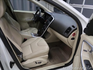 Volvo XC60 2,4 D5 Summum AWD AUT 2011