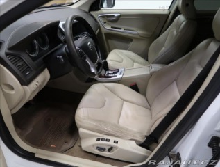 Volvo XC60 2,4 D5 Summum AWD AUT 2011