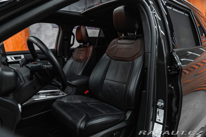 Ford Explorer Platinum Plug-in-Hybrid 4 2022