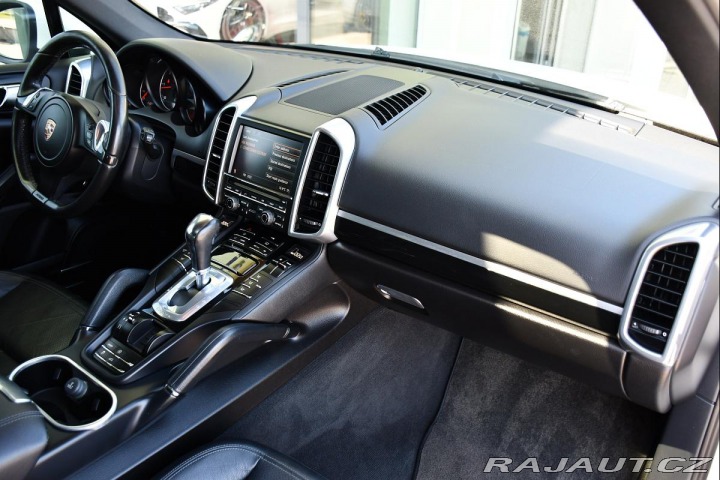 Porsche Cayenne 3.0 V6 NAVI 2011