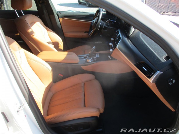 BMW 5 2,0 520i M Sport Laser od 2022