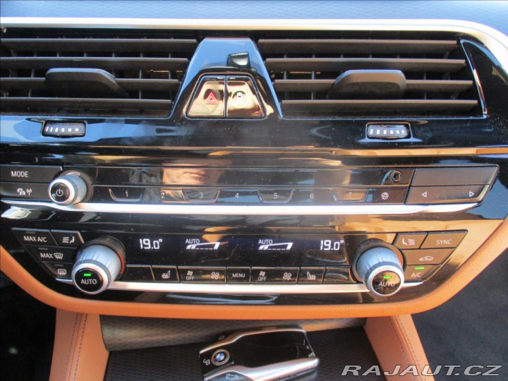 BMW 5 2,0 520i M Sport Laser od 2022