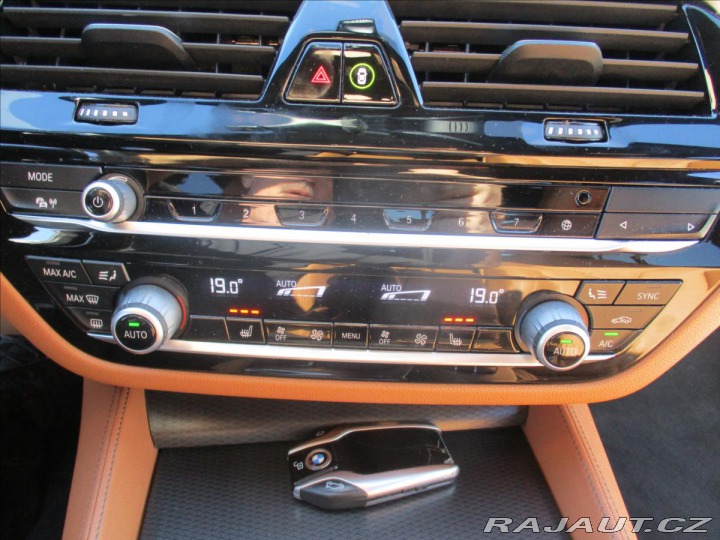 BMW 5 2,0 520i M Sport Laser od 2022