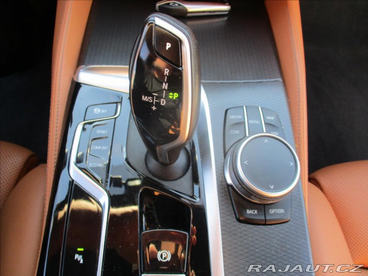 BMW 5 2,0 520i M Sport Laser od 2022