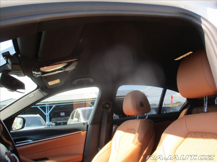 BMW 5 2,0 520i M Sport Laser od 2022