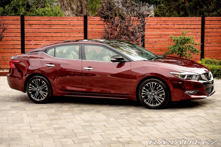 Nissan Maxima PLATINUM 2016