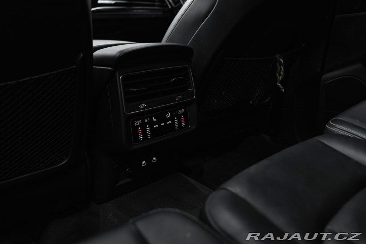 Audi Q7 50 TDI quattro S Line, Ba 2022