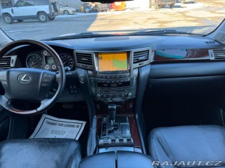 Lexus LX 570 2011