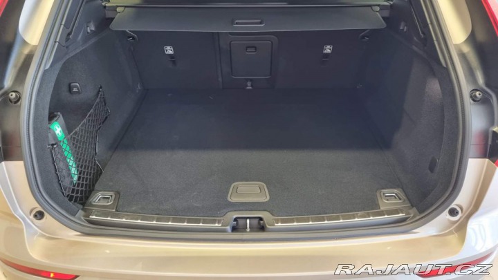 Volvo XC60 B5 2.0L 250+14 HP AT8 AWD 2026