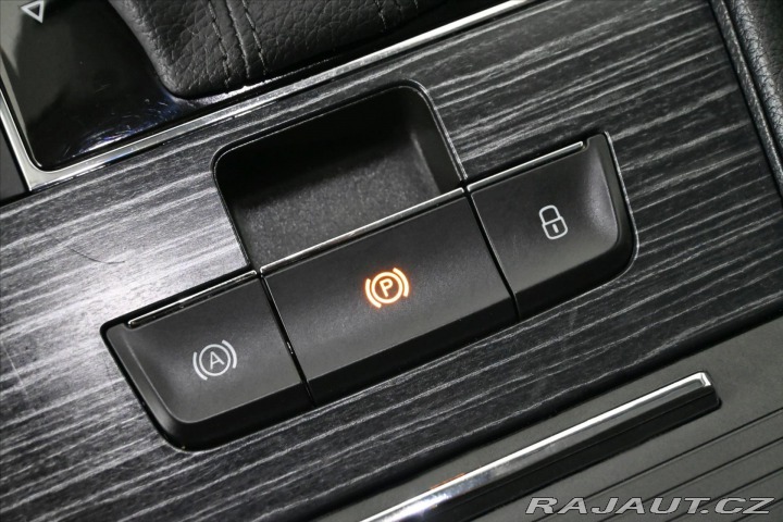 Škoda Superb 2,0 TDI 110 kW DSG Busine 2021