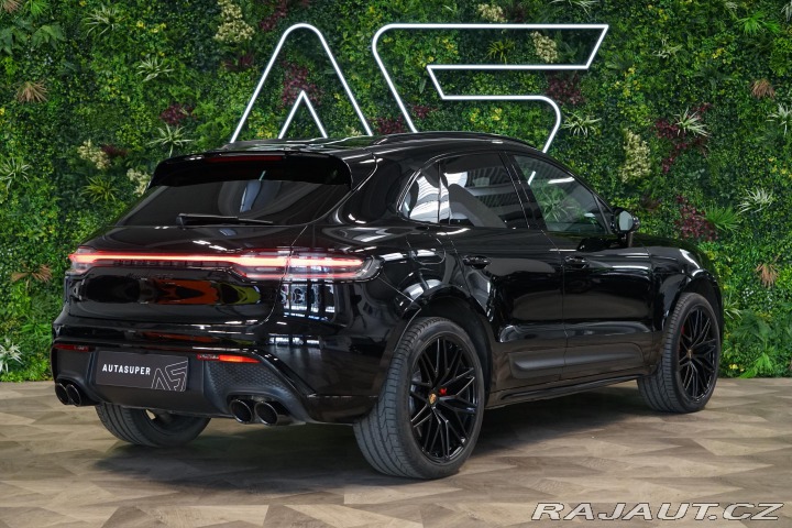 Porsche Macan GTS Chrono Pano PDK Vzduc 2022