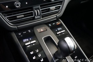 Porsche Macan GTS Chrono Pano PDK Vzduc 2022