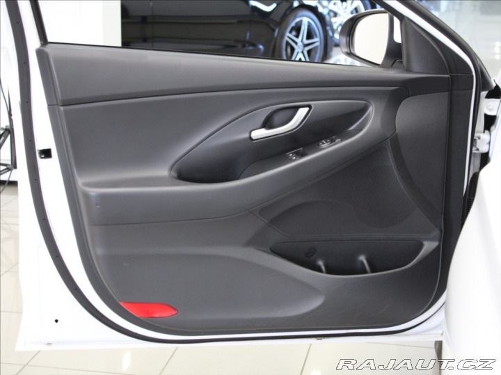 Hyundai i30 1,5 MPI 81kW Start+ 89tkm 2021