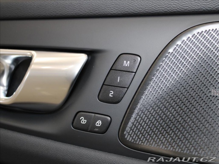 Volvo S60 2,0 B5 AWD Ultimate Dark 2024