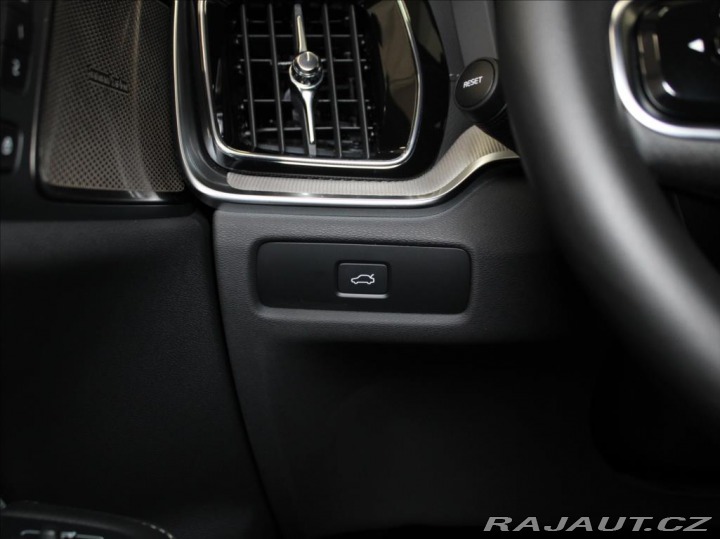 Volvo S60 2,0 B5 AWD Ultimate Dark 2024