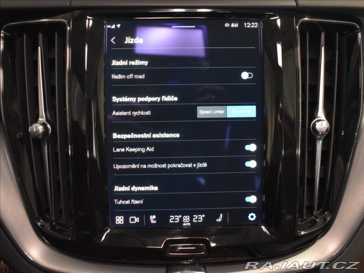 Volvo XC60 2,0 B4 AWD Core 2023