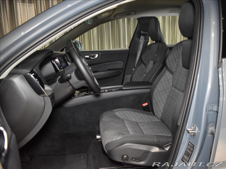 Volvo XC60 2,0 B4 AWD Core 2023