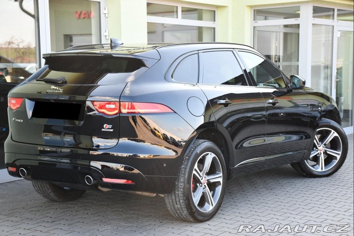Jaguar F-Pace 30d AWD S PANO TAŽNÉ MERI 2017