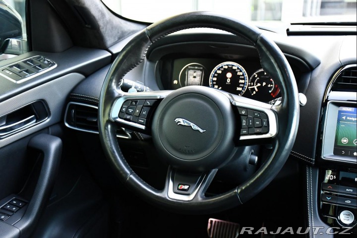 Jaguar F-Pace 30d AWD S PANO TAŽNÉ MERI 2017