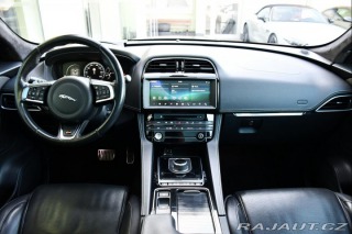 Jaguar F-Pace 30d AWD S PANO TAŽNÉ MERI 2017