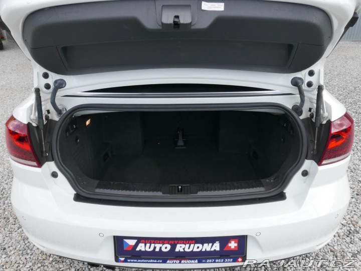 Volkswagen Golf 1,4 TSI Cabrio REZERVACE 2015