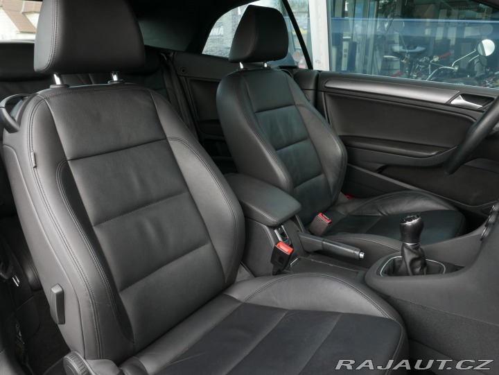 Volkswagen Golf 1,4 TSI Cabrio REZERVACE 2015