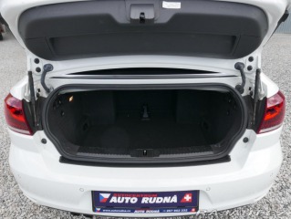 Volkswagen Golf 1,4 TSI Cabrio REZERVACE 2015