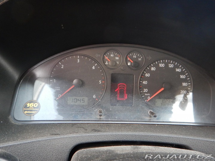 Volkswagen Transporter 2.5 TDI, 9 MÍST, TAŽNÉ 2004