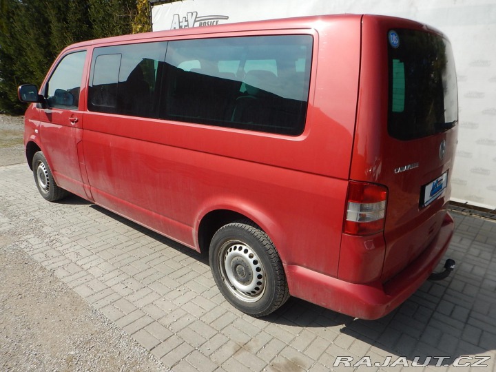Volkswagen Transporter 2.5 TDI, 9 MÍST, TAŽNÉ 2004