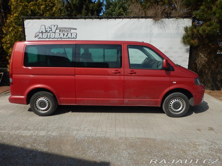 Volkswagen Transporter 2.5 TDI, 9 MÍST, TAŽNÉ 2004