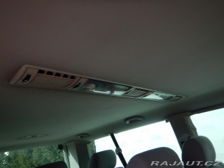 Volkswagen Transporter 2.5 TDI, 9 MÍST, TAŽNÉ 2004
