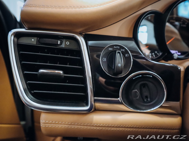 Porsche Panamera 4S L Executive 2014