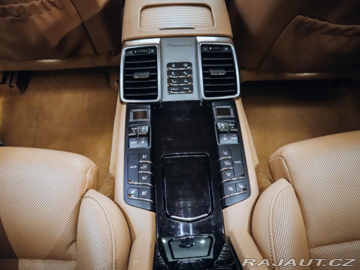 Porsche Panamera 4S L Executive 2014