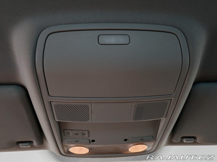 Volkswagen Golf 1.6 TDI 77 kW DPF Comfort 2012