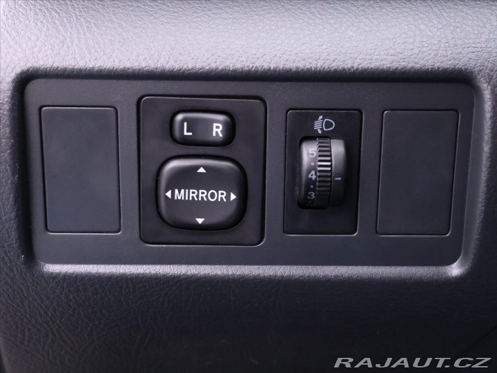 Toyota Corolla Verso 1,8 Sol CZ Aut.klima 2005