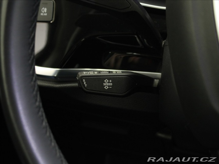 Audi Q3 2,0 35TDi DSG S-Line Záru 2023