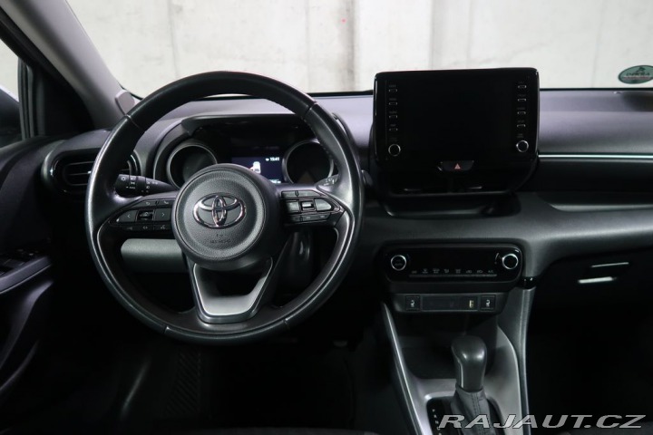 Toyota Yaris 1.5VVT-i,CZ,Comfort,AT 2021