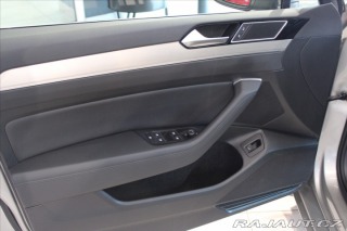 Volkswagen Passat 2,0 TDI 140kW DSG Highlin 2016