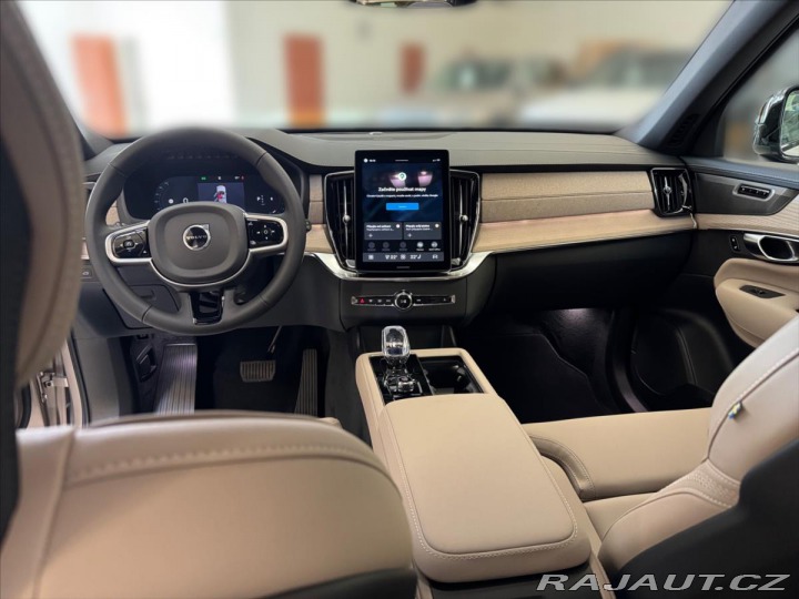 Volvo XC90 2,0 B5 AWD Dark Plus 7609 2025