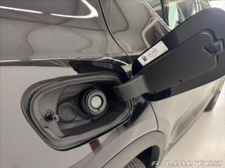 Volvo XC40 2,0 B3 FWD Plus Black Ed 2025