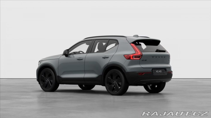 Volvo XC40 2,0 B3 FWD Plus Black Ed 2025