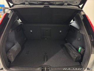 Volvo XC40 2,0 B3 FWD Plus Black Ed 2025
