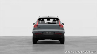 Volvo XC40 2,0 B3 FWD Plus Black Ed 2025