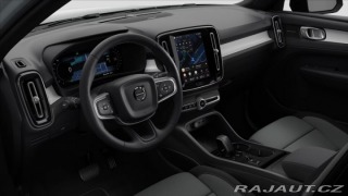 Volvo XC40 2,0 B3 FWD Plus Black Ed 2025