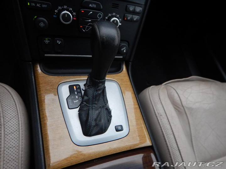 Volvo XC90 2.4 D5 136kw 2007