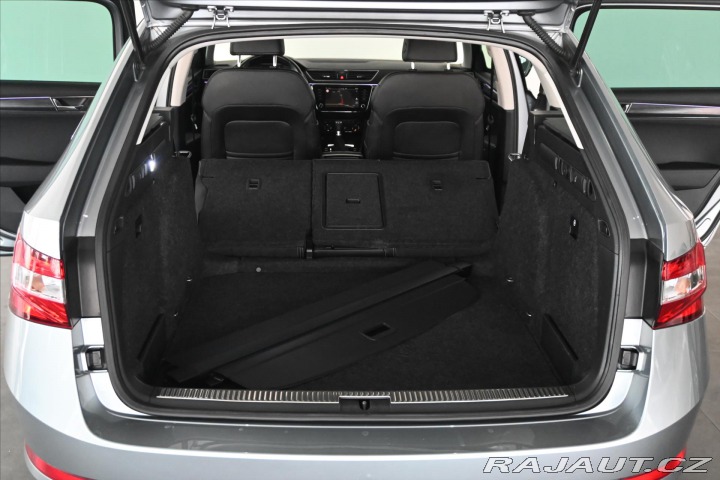Škoda Superb 2,0 TDI 110 kW*DSG*STYLE* 2020