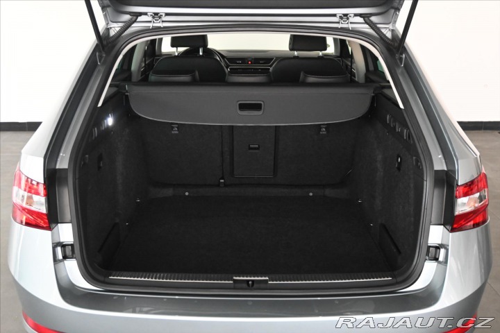 Škoda Superb 2,0 TDI 110 kW*DSG*STYLE* 2020